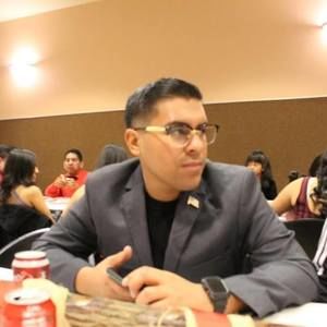 Meet your Posher, Sebastian